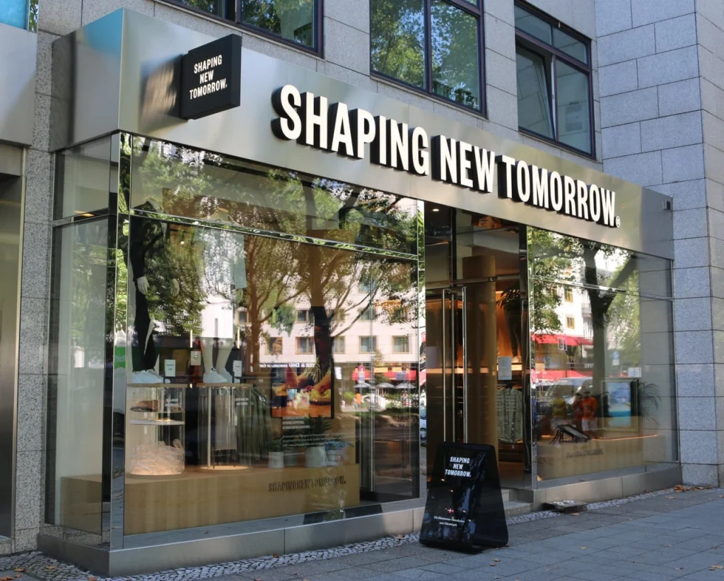 Shaping New Tomorrow Neueröffnung Berlin 2022