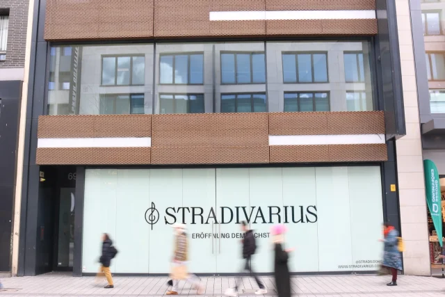 Stradivarius mietet in der Düsseldorfer Schadowstraße